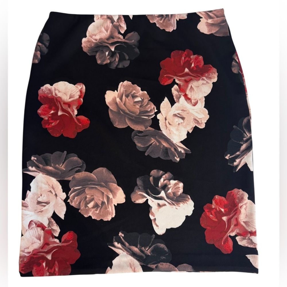 Women’s black floral Ellen Tracy skirt size L